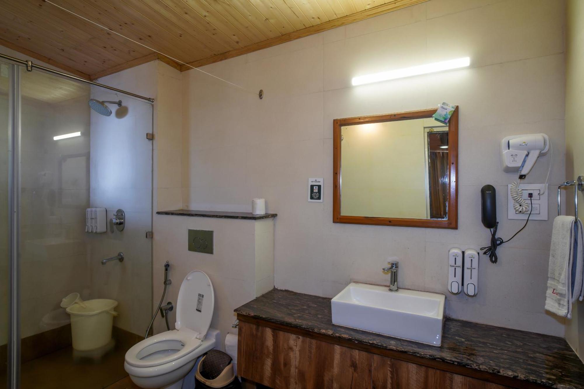 Vilasa Lall Ji Resort Dalhousie Εξωτερικό φωτογραφία