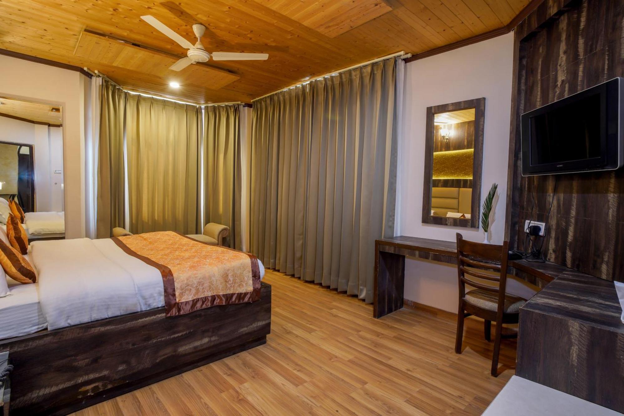 Vilasa Lall Ji Resort Dalhousie Εξωτερικό φωτογραφία