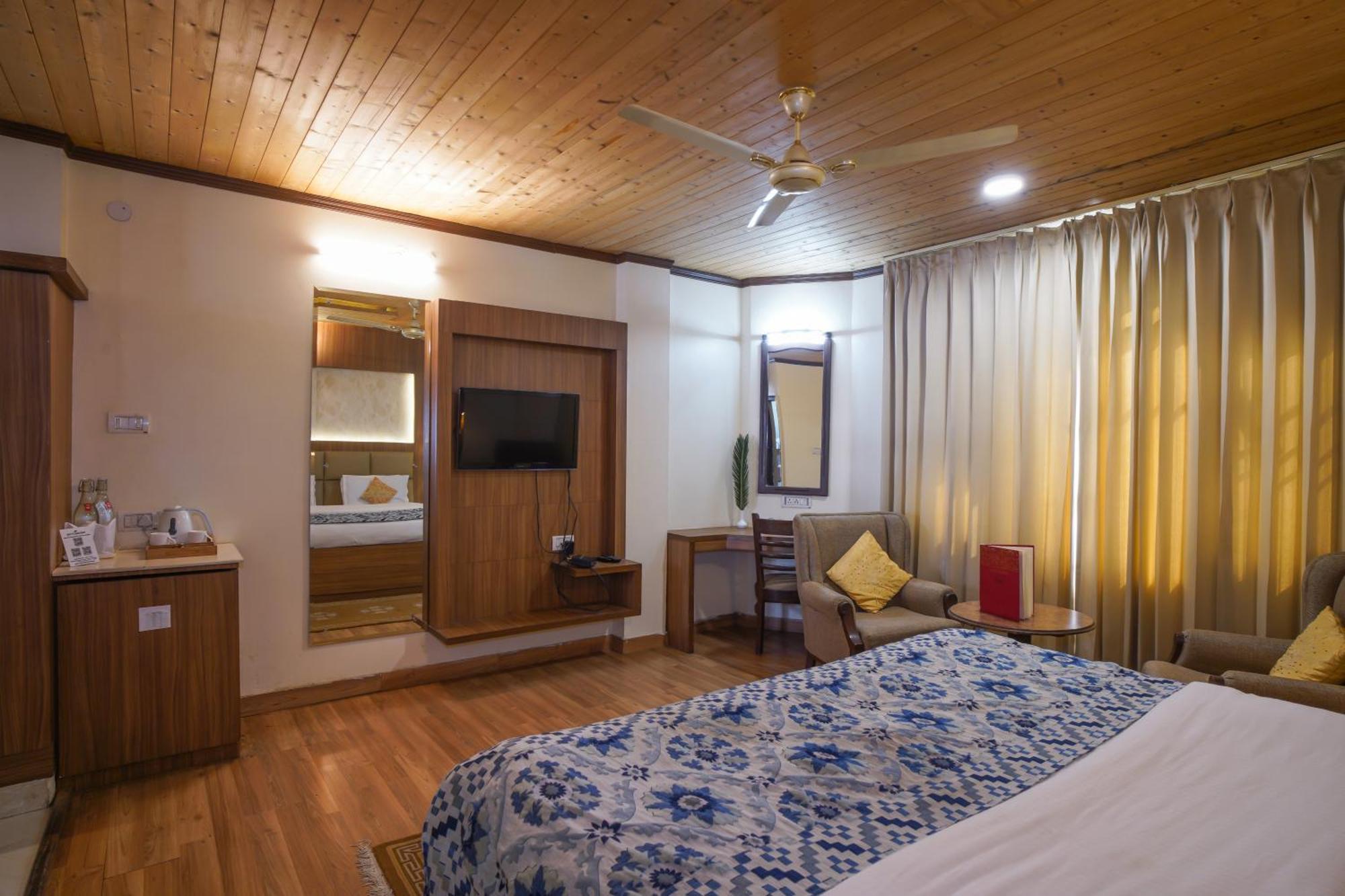 Vilasa Lall Ji Resort Dalhousie Εξωτερικό φωτογραφία