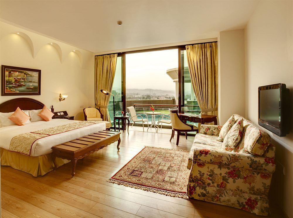 Vilasa Lall Ji Resort Dalhousie Εξωτερικό φωτογραφία
